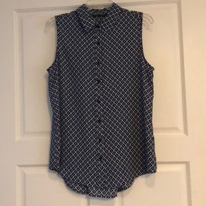Zac & Rachel L blue/white sleeveless button tunic